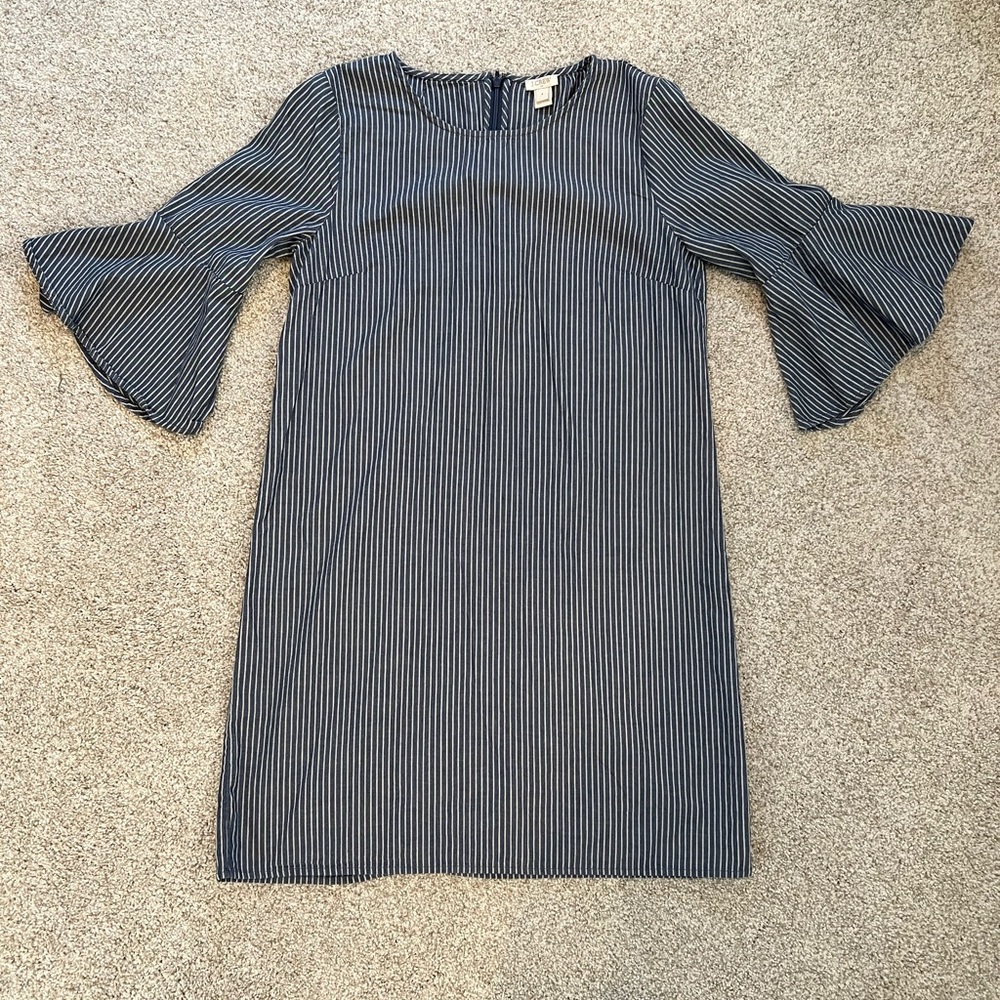 Cotton blue and white bell sleeve dress. Excellent condition!
